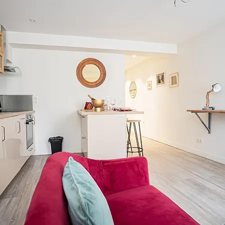 Elegant Center Cathedral * Reims