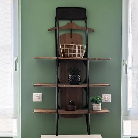 Elegant Center Cathedral Reims