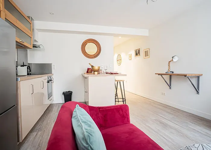 Elegant Center Cathedral * Reims