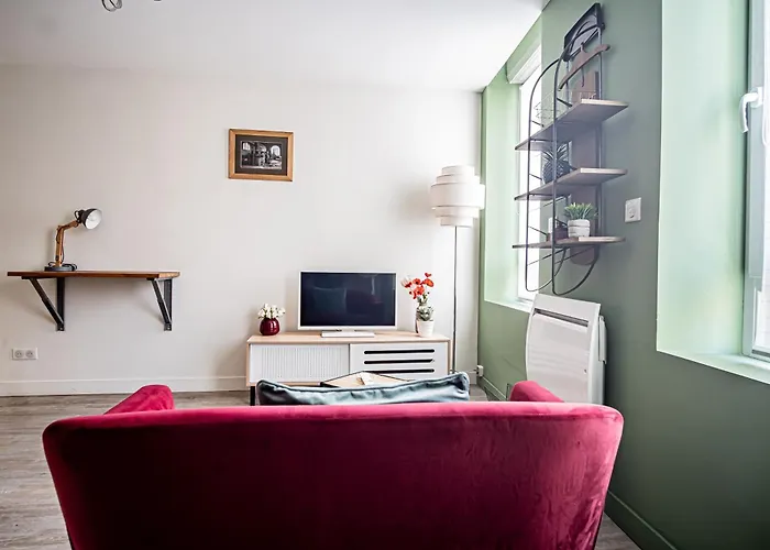 Elegant Center Cathedral * Reims